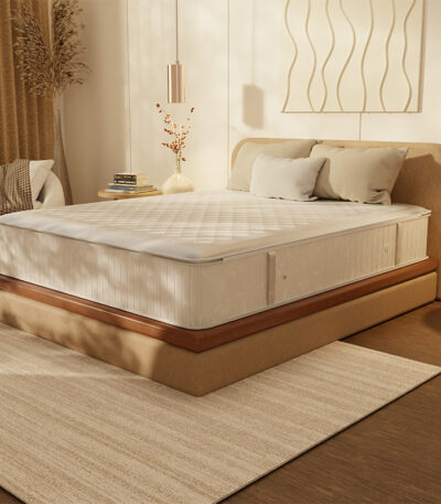 ➡️ Matelas Pleine Forme Pillowtop – mise en scène chambre moderne et élégante